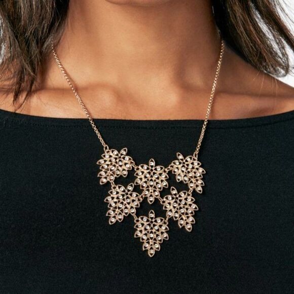 Justfab Gilded Florals Necklace Acorns - Picture 1 of 7